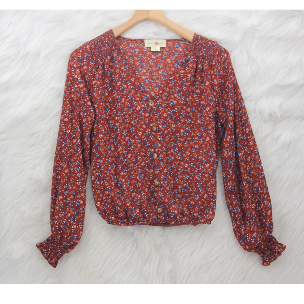 Floral Blouse Women's S Red Floral Cropped Boho Chic V Neck Top Prairie Cottage